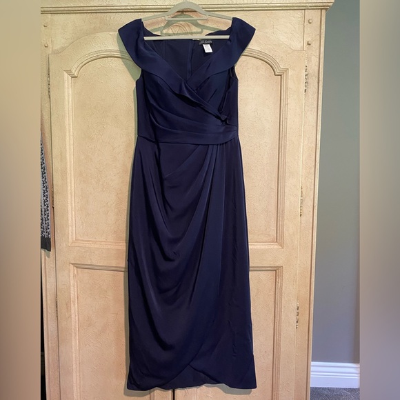 La Femme Surplice Off the Shoulder Column Gown - Picture 4 of 8